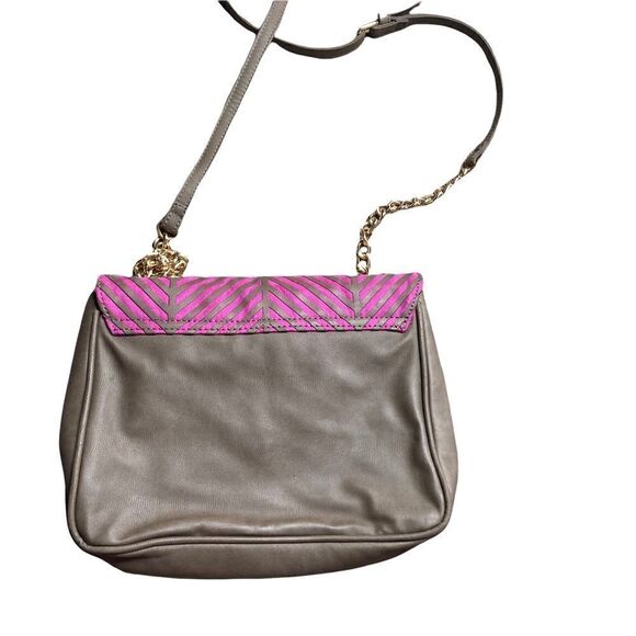 Pretty Ships Womens Stripe Flap Purse Taupe Pink Gold - Picture 2 of 6